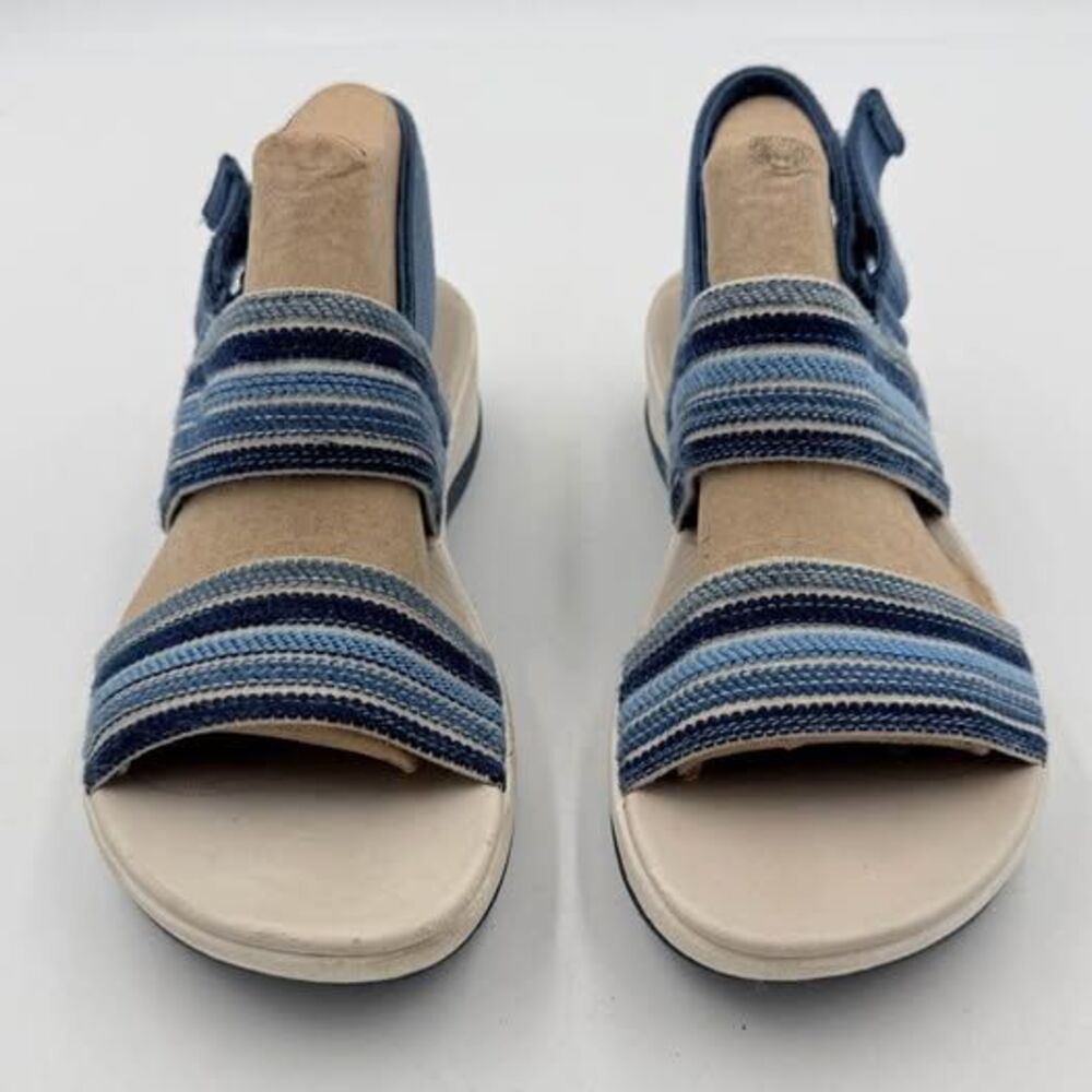 Clarks Cloudsteppers Blue Striped Sandals women’s Size US 7 M